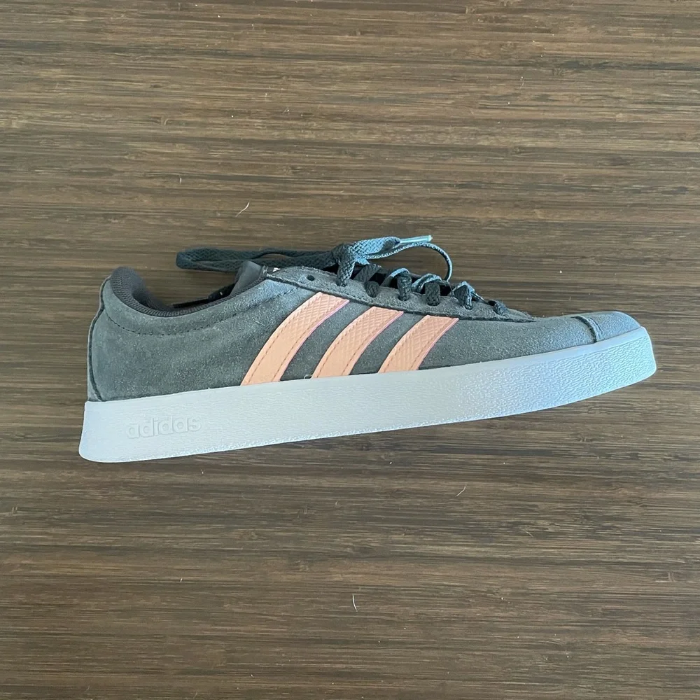 adidas Women's Gray Suede Sneakers with Pink Stripes